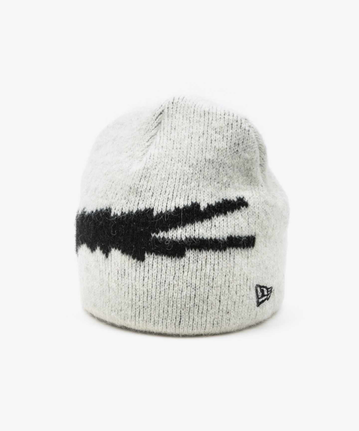 早い者勝ち！ビーニー LE SSERAFIM ホワイト ☆送料・関税込☆NEW ERA☆New Era x LE SSERAFIM Beanie White