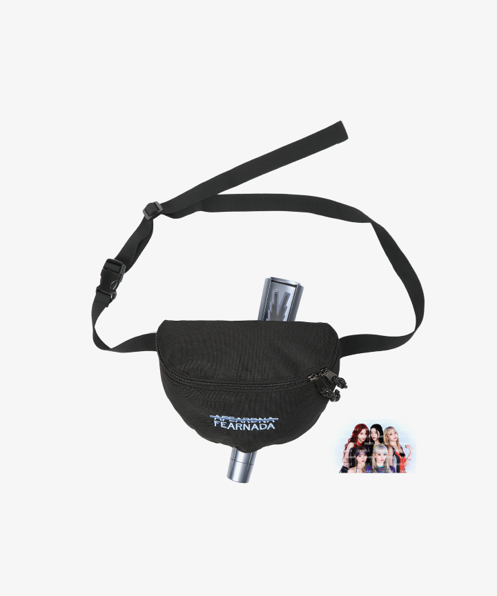 LE SSERAFIM | Cross-body Bag