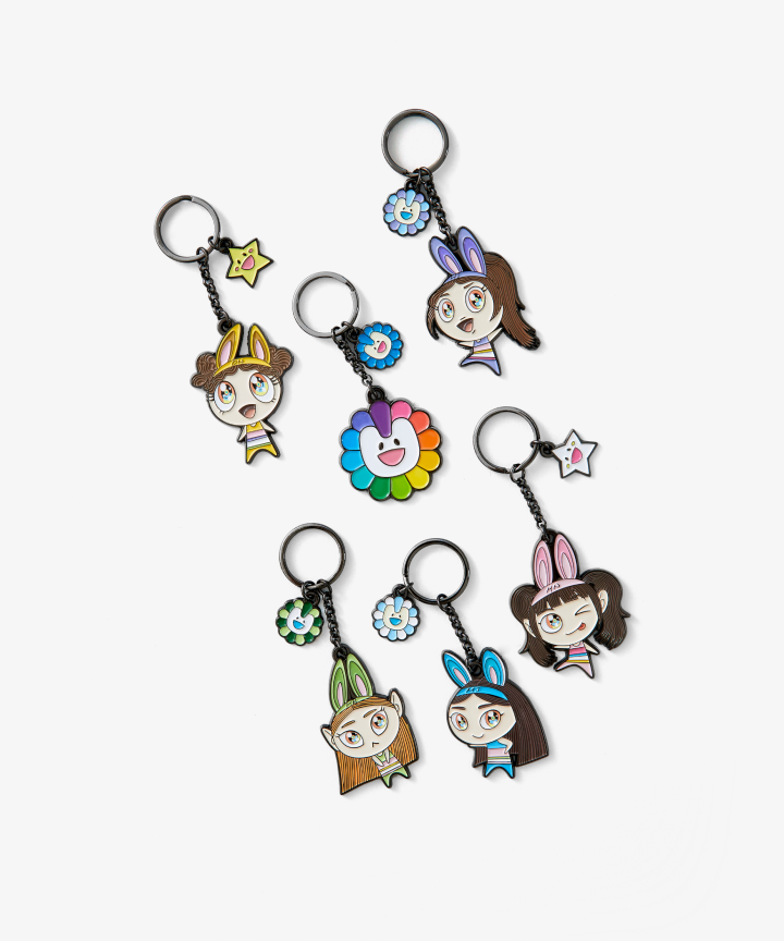 NewJeans | NewJeans X MURAKAMI METAL KEYRING