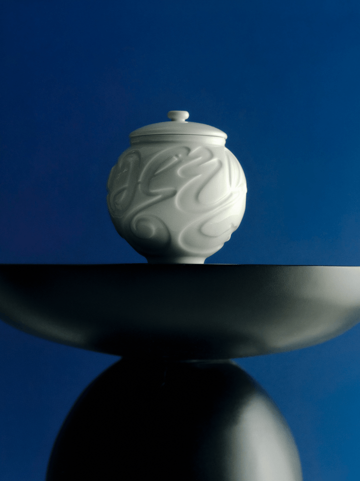Jar 2 detail