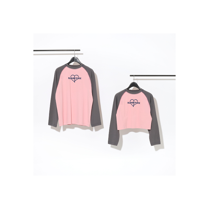 [DEADLINE IN JAPAN POP-UP]ロングスリーブTシャツ -BLACKPINK LOGO-（CHARCOAL×PINK）