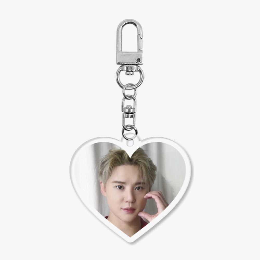 kimjunsu-acrylic-keyring-heart-no-3
