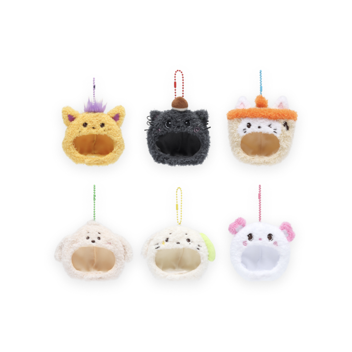 DOLL HAT KEY RING