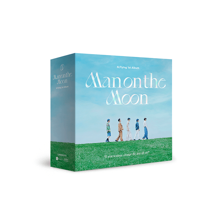 1st Album 'Man on the Moon' (KIT ALBUM ver.)