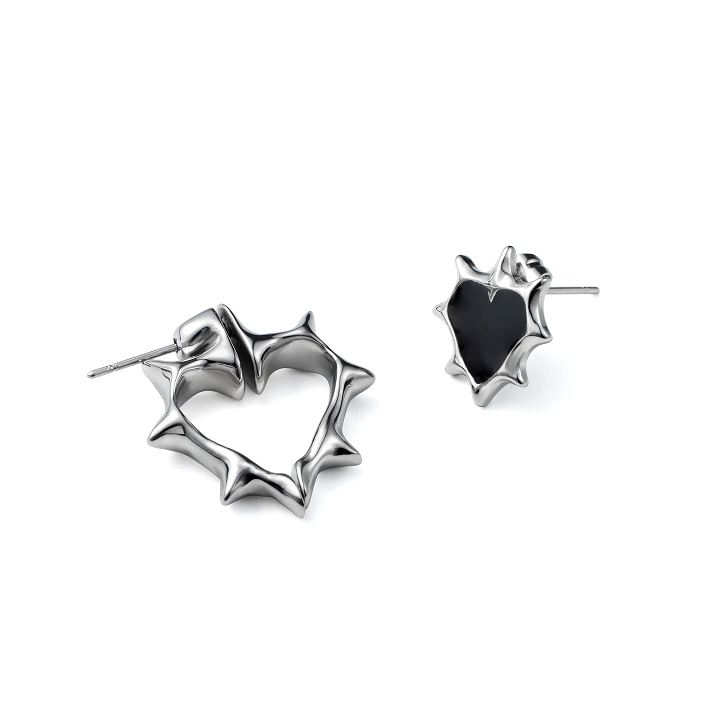 [DESIRE : UNLEASH] Earring (Heart)