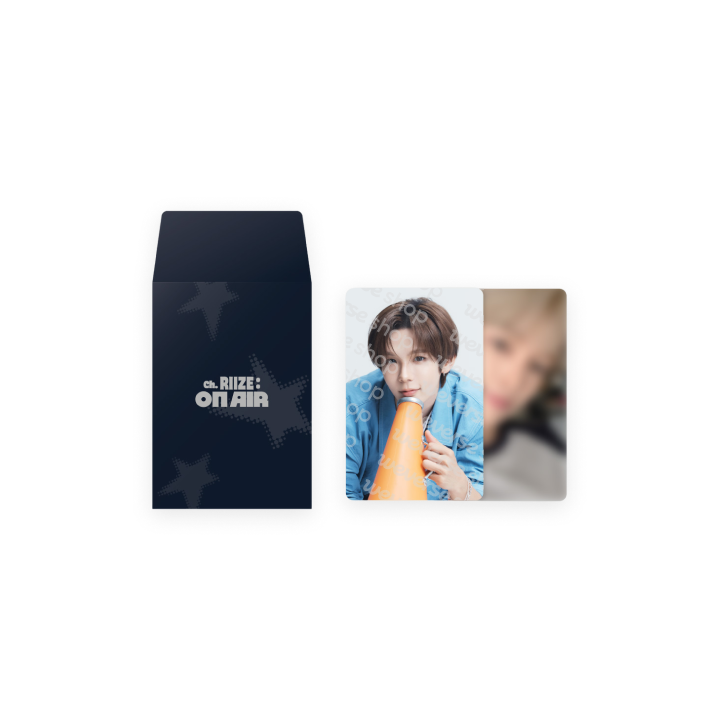 RANDOM TRADING CARD A VER., listed by the store