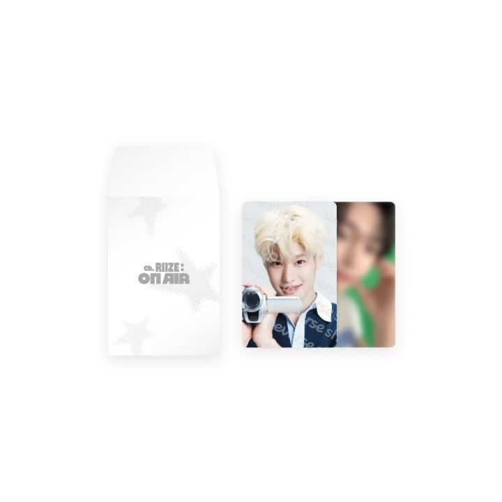RANDOM TRADING CARD B VER., listed by the store