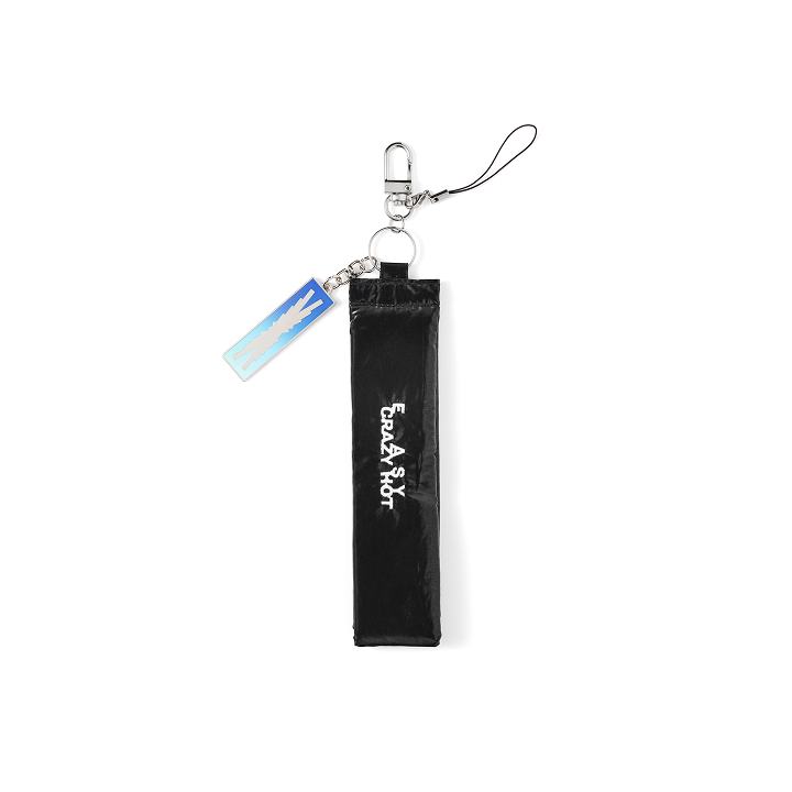 LE SSERAFIM | Strap Keyring