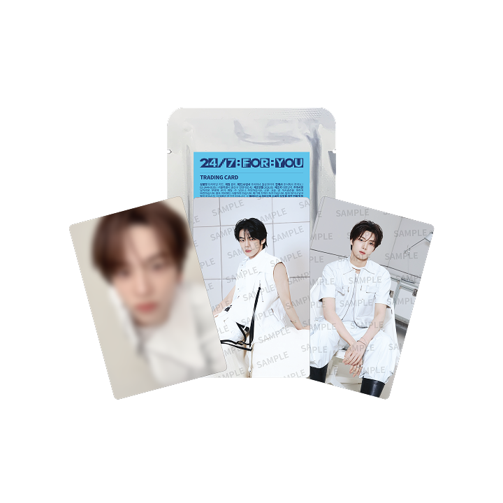 Trading Card (Random)