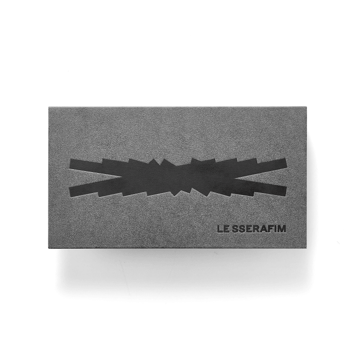 LE SSERAFIM – Binder