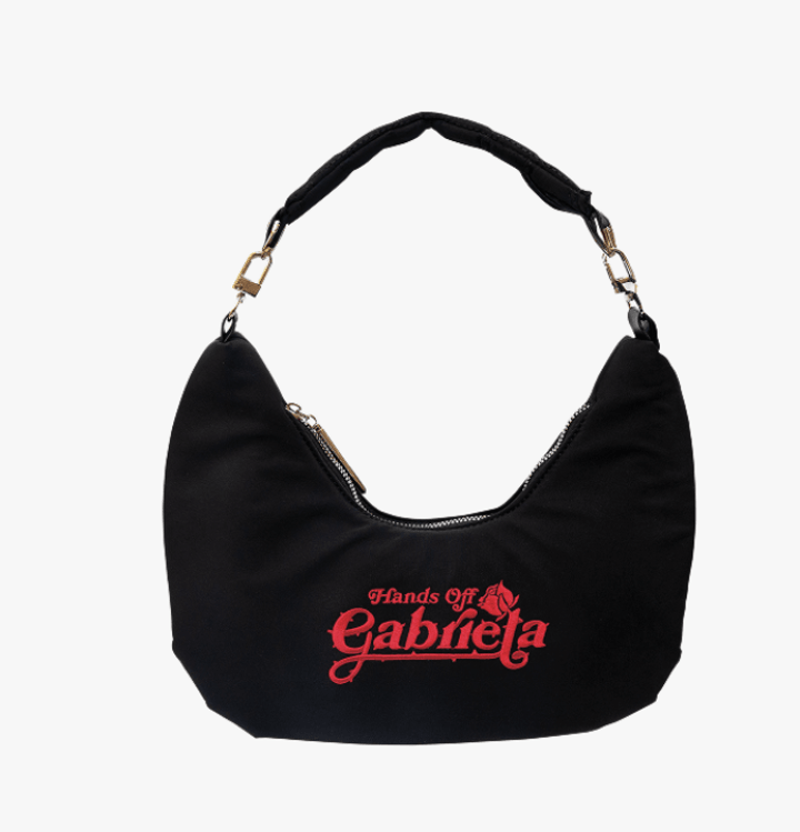 Katseye Gabriela] Shoulder Bag (Black) - pick up 0 detail